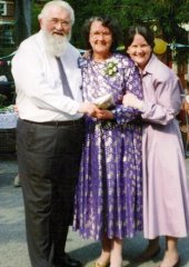 Warsops Warsop family at an anniversary